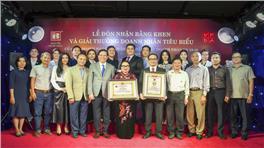 Bảo Tín Minh Châu đón nhận bằng khen và Giải thưởng Doanh nhân tiêu biểu của Hội doanh nhân Tư nhân Việt Nam
